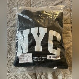 NYC Graphic Tee Sweatshirt - Black & White